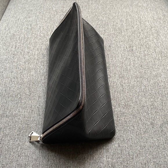 bottega veneta dopp kit